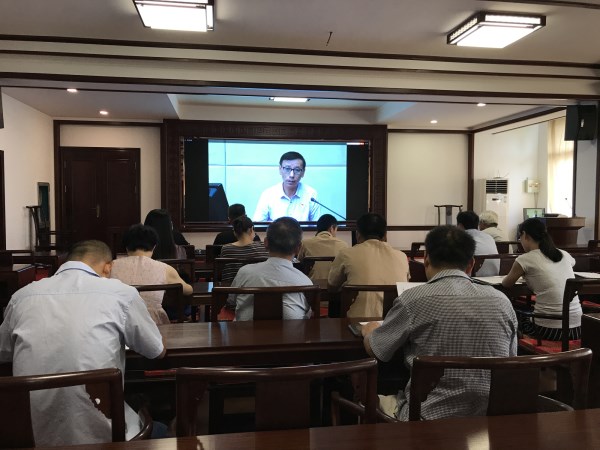 黨支部組織全體黨員開展“紅船黨課”學(xué)習(xí)活動